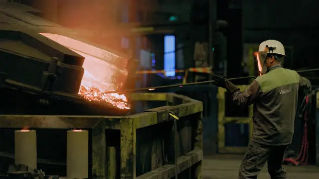 Manufacturing board and paper machines at Valmet's foundry and workshops in Jyväskylä