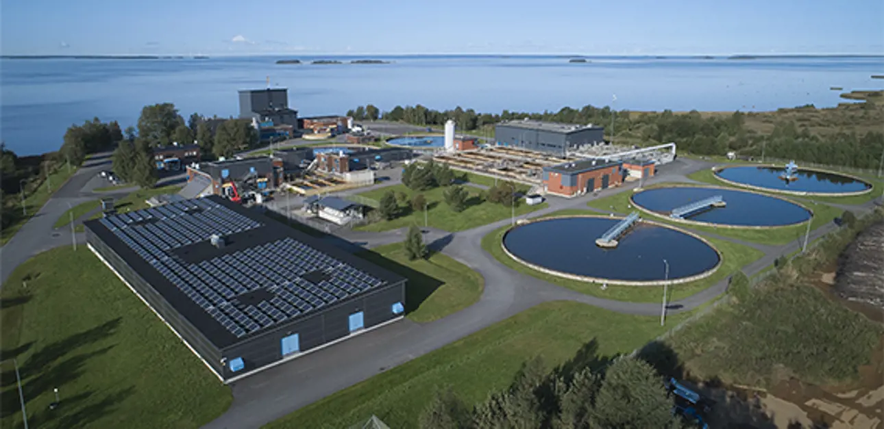 The Taskila wastewater treatment plant is the biggest of its kind in Northern Finland. It is located on the shores of the Gulf of Bothnia.